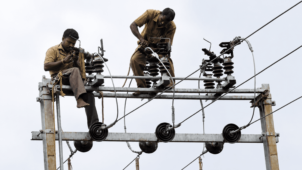 TNEB electricity workers performing maintenance work as Tamil Nadu Electricity Board announces 15000 vacancies in 2026